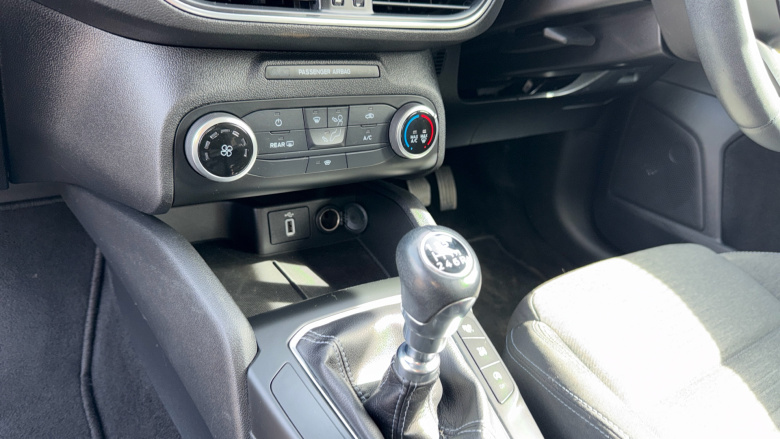 Ford Focus 1.0 EcoBoost 125 Active 5dr Petrol Hatchback